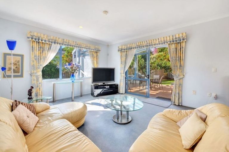 Photo of property in 33a Youngs Road, Papakura, 2110