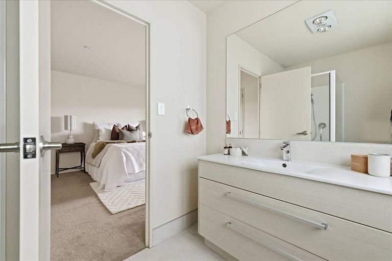 Photo of property in 11 Southill Way, Pyes Pa, Tauranga, 3112