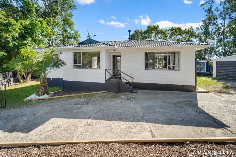Photo of property in 30 Hyperion Drive, Randwick Park, Auckland, 2105