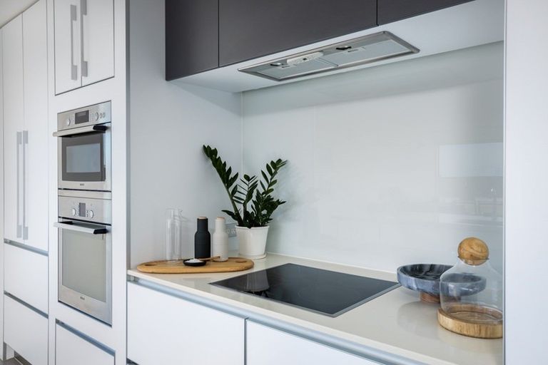 Photo of property in 21b Hobson Street, New Plymouth, 4312