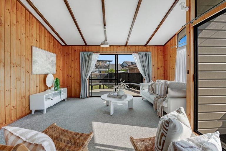 Photo of property in 57 Maygrove Drive, Orewa, 0931