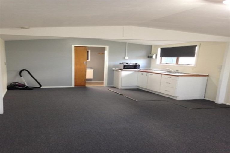 Photo of property in 305 Richardson Road, New Windsor, Auckland, 1041