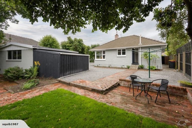 Photo of property in 1 Dalton Place, Burnside, Christchurch, 8053