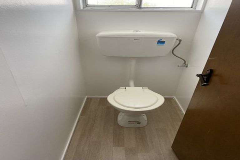 Photo of property in 1/4 Gower Street, Silverstream, Upper Hutt, 5019