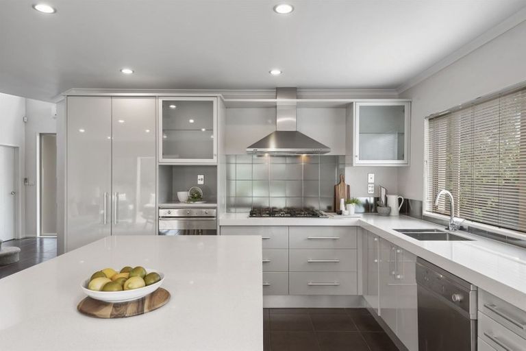 Photo of property in 27 Mahoney Drive, Albany, Auckland, 0632