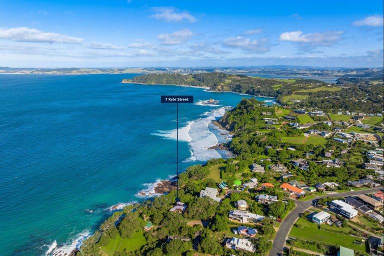 Photo of property in 7 Kyle Street, Leigh, 0985