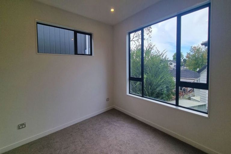 Photo of property in 10c Starling Place, Ranui, Auckland, 0612