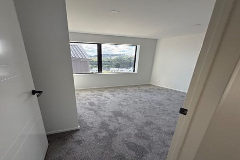 Photo of property in 244c West Hoe Heights, Orewa, 0931