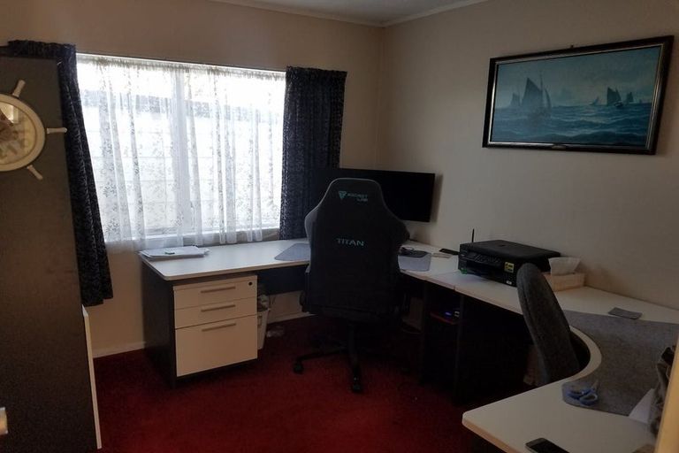 Photo of property in 97 Burundi Avenue, Clendon Park, Auckland, 2103