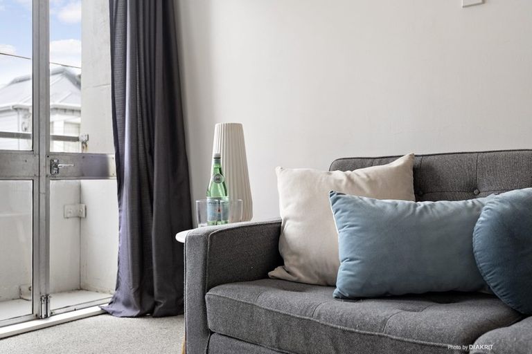 Photo of property in Melksham Towers, 102/131 Brougham Street, Mount Victoria, Wellington, 6011