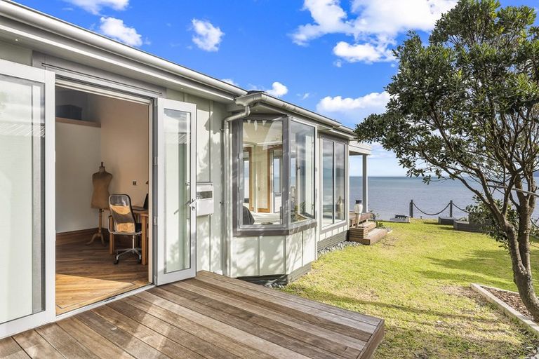 Photo of property in 71 Rosetta Road, Raumati South, Paraparaumu, 5032