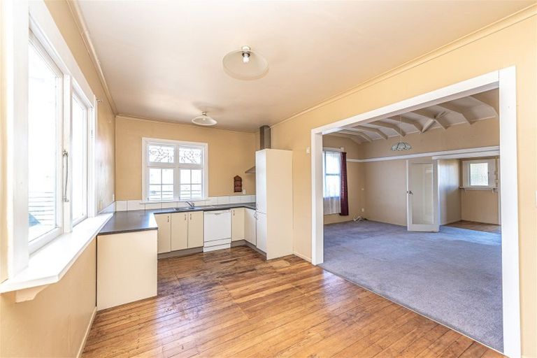 Photo of property in 14 Duigan Street, Gonville, Whanganui, 4501