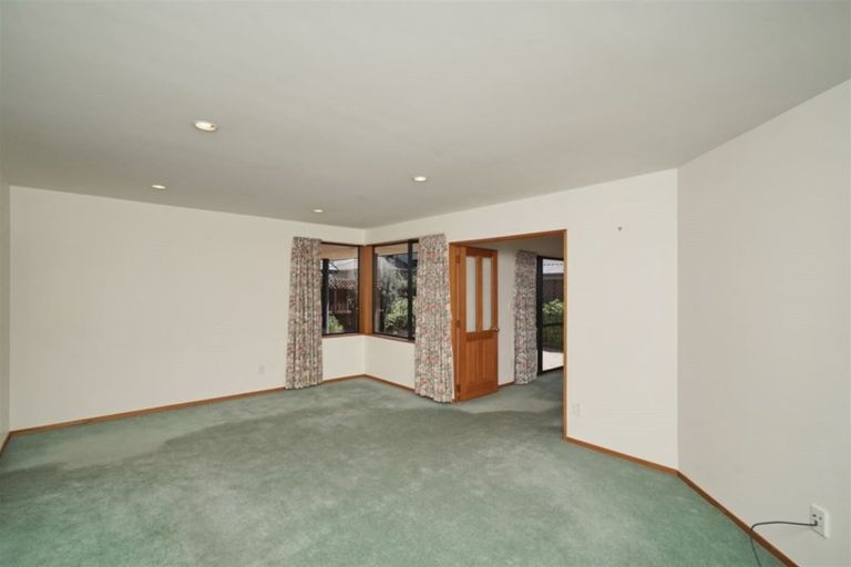 Photo of property in 2/16 Cardiff Avenue, Somerfield, Christchurch, 8024