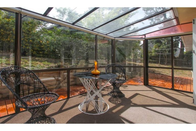 Photo of property in 1/11a Agincourt Street, Glenfield, Auckland, 0629