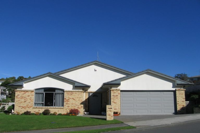 Photo of property in 13 Ring Lane, Paparangi, Wellington, 6037