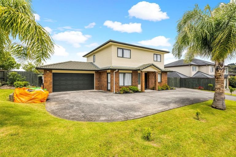 Photo of property in 2 Cuthill Close, Albany, Auckland, 0632