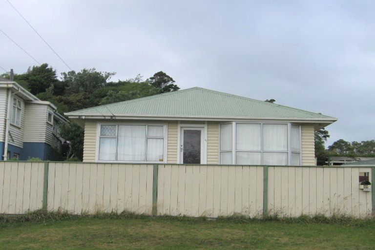 Photo of property in 43 Tarawera Road, Johnsonville, Wellington, 6037