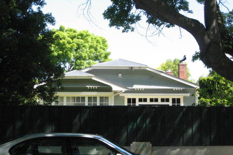 Photo of property in 32 Poulton Avenue, Richmond, Christchurch, 8013