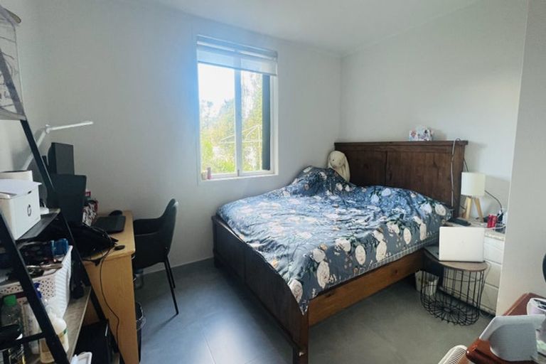 Photo of property in 14 Cloverly Crescent, Campbells Bay, Auckland, 0630