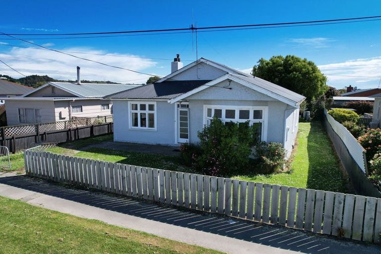 Photo of property in 6 Foyle Street, Oamaru North, Oamaru, 9400