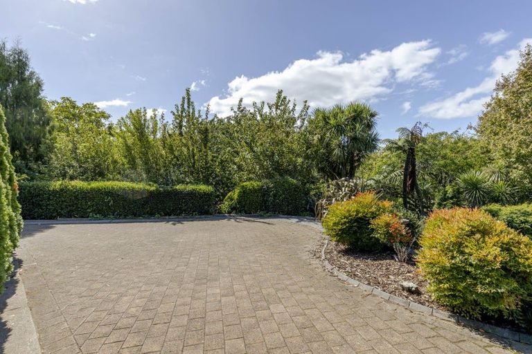 Photo of property in 6a Leatham Avenue, Strandon, New Plymouth, 4312
