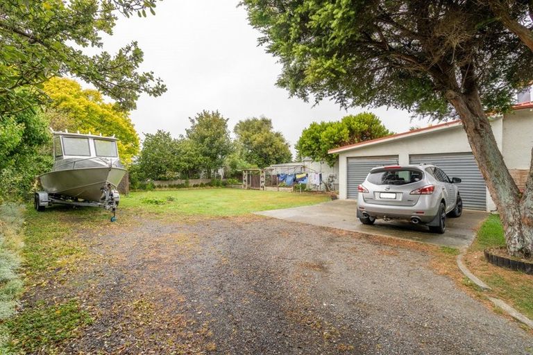 Photo of property in 15 Ritchie Street, Richmond, Invercargill, 9810