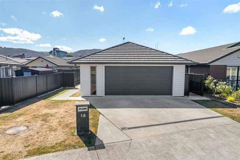 Photo of property in 18 Gallipoli Road, Trentham, Upper Hutt, 5018
