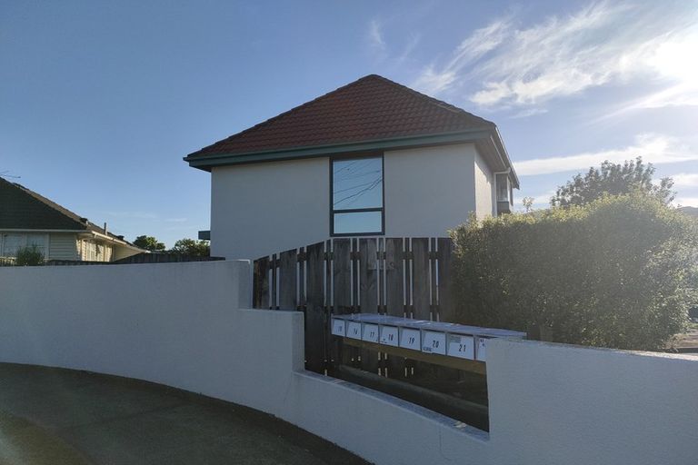 Photo of property in 17 Mcbain Grove, Avalon, Lower Hutt, 5011