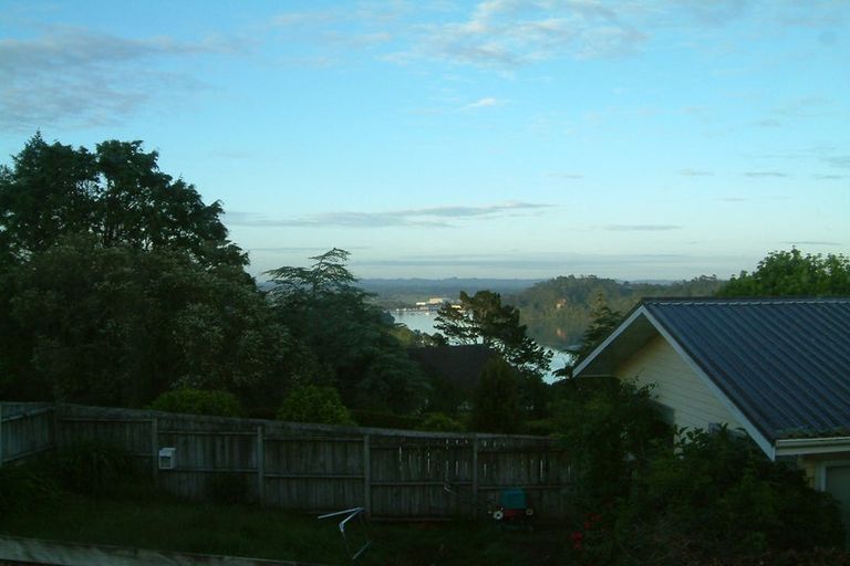 Photo of property in 1/152 Manuka Road, Bayview, Auckland, 0629