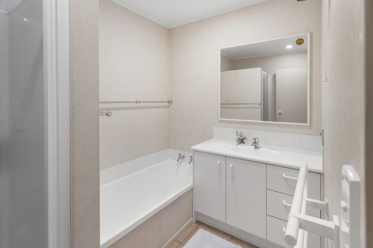 Photo of property in 64b Kamo Road, Kensington, Whangarei, 0112