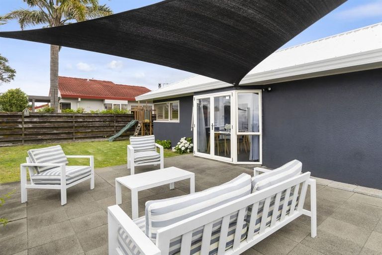 Photo of property in 36 Kane Road, Papamoa Beach, Papamoa, 3118