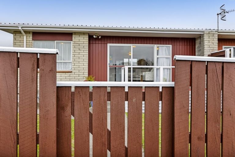 Photo of property in 1/1 Gardenia Avenue, Bell Block, New Plymouth, 4312