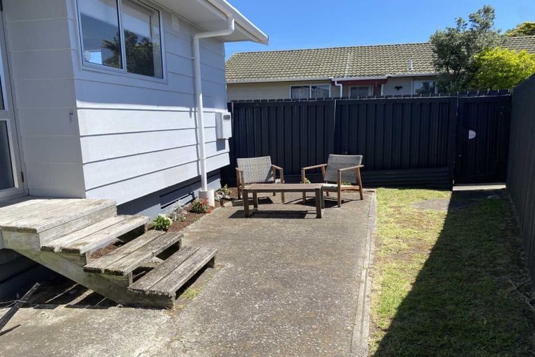 Photo of property in 12 Karyn Street, Castlecliff, Whanganui, 4501