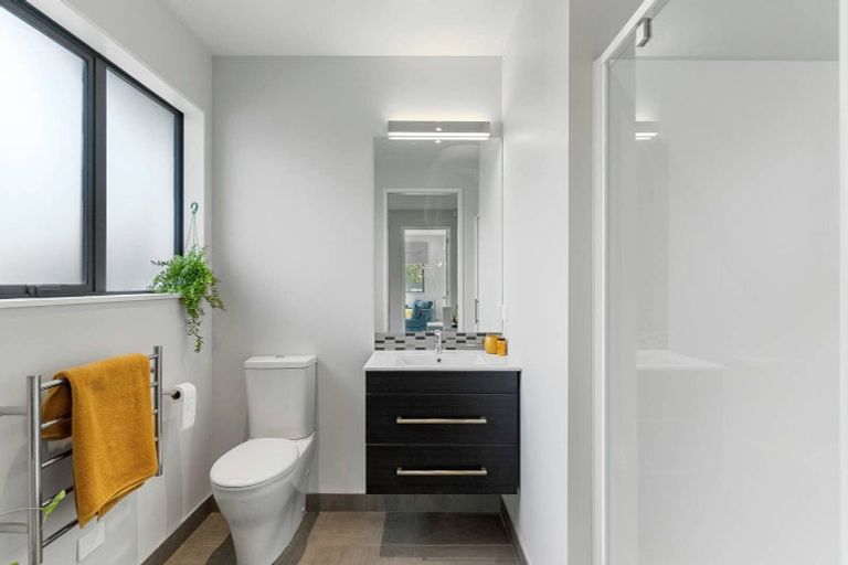 Photo of property in 19 Kahika Grove, Huapai, Kumeu, 0810