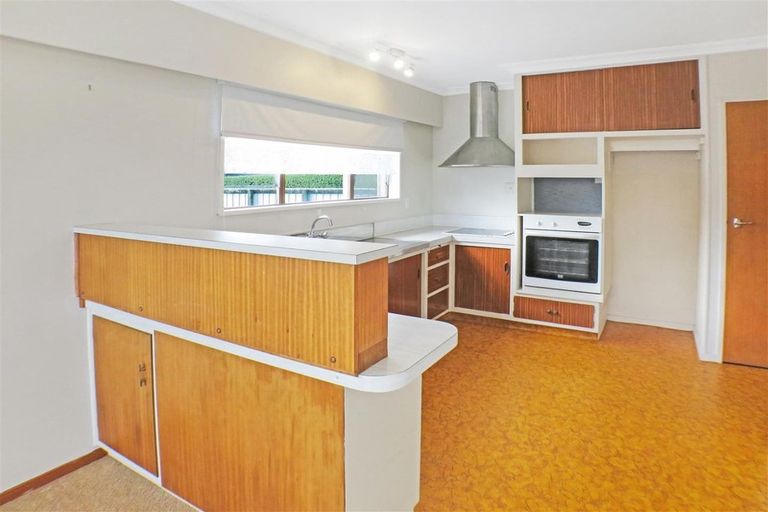 Photo of property in 9 Robinson Avenue, Holdens Bay, Rotorua, 3010