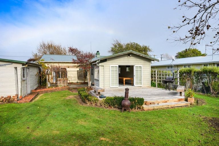 Photo of property in 18 Harris Street, Marton, 4710