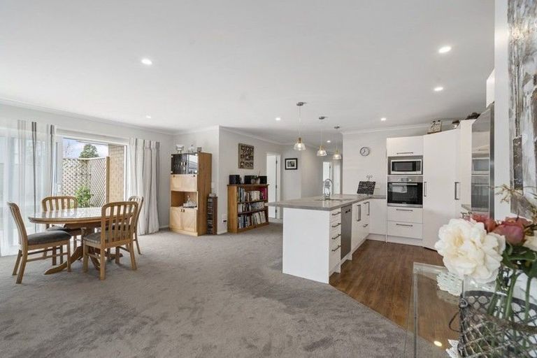 Photo of property in 30 Wallath Road, Westown, New Plymouth, 4310