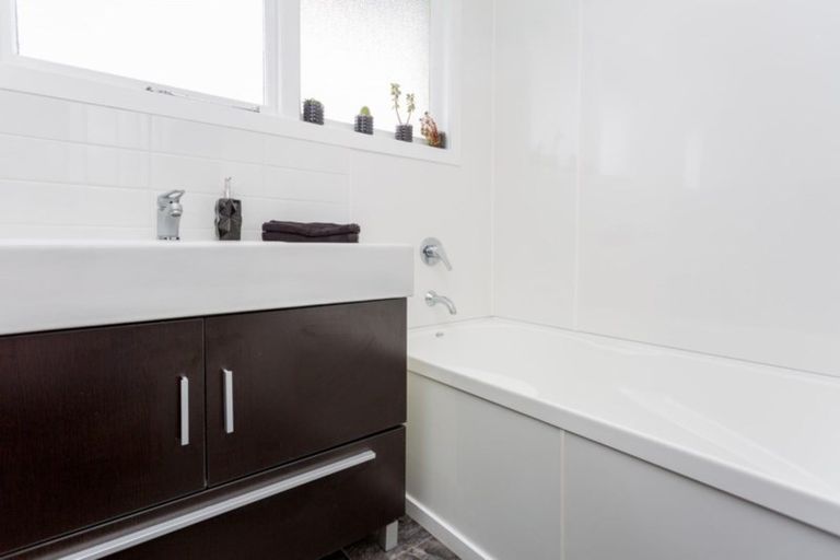 Photo of property in 126 Wales Street, Halswell, Christchurch, 8025