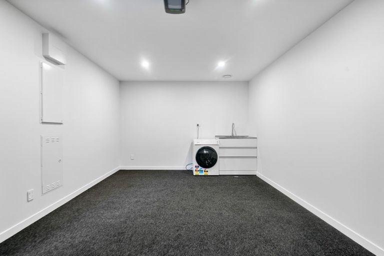 Photo of property in 15 Nanda Way, Khandallah, 6035