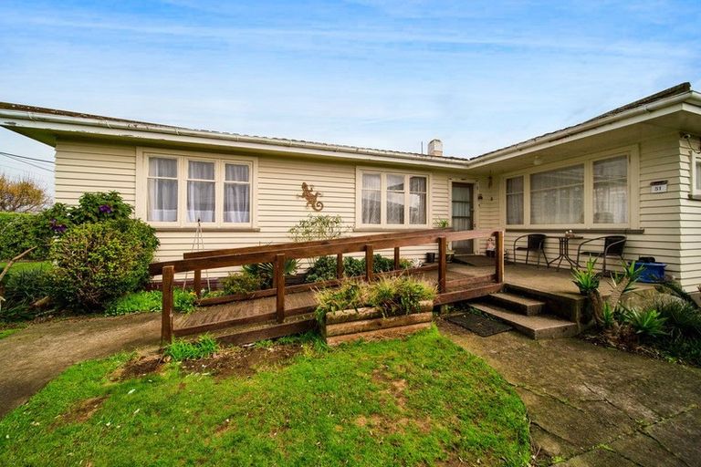 Photo of property in 51 Turuturu Road, Hawera, 4610