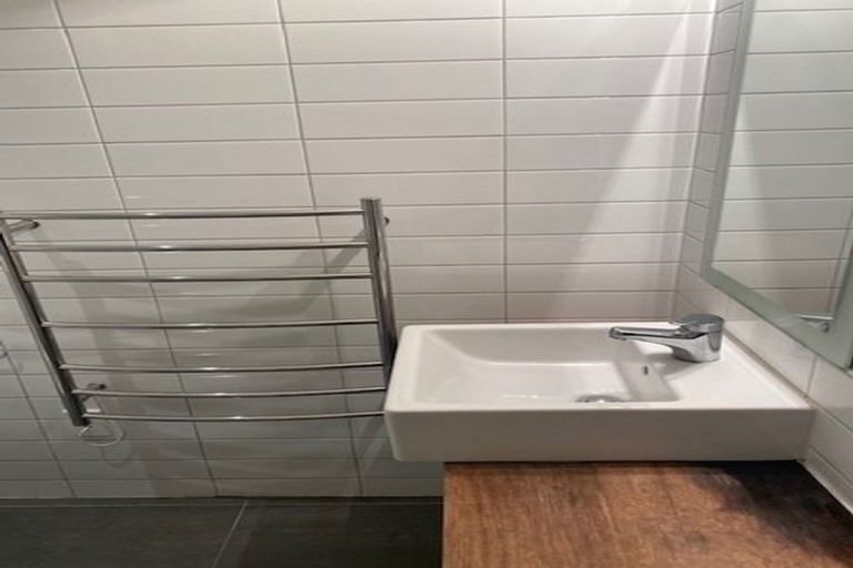 Photo of property in 1/123 The Parade, Island Bay, Wellington, 6023