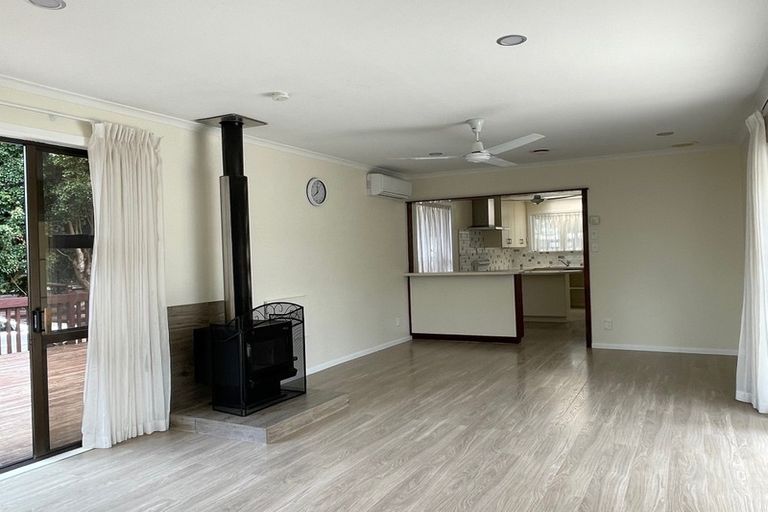 Photo of property in 202 Royal Road, Massey, Auckland, 0614