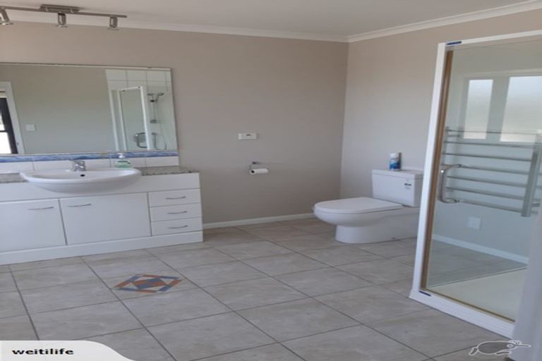 Photo of property in 5 Inlet Views, Stillwater, Silverdale, 0993