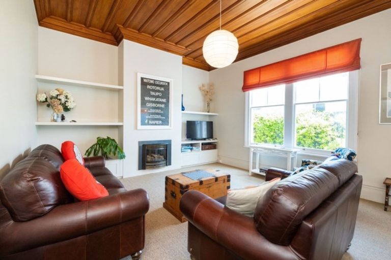 Photo of property in 12 Meeanee Quay, Westshore, Napier, 4110