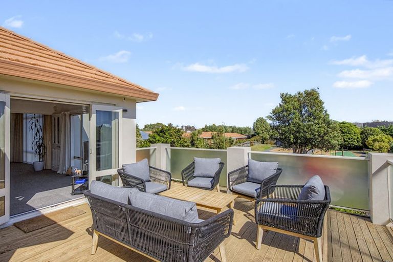 Photo of property in 127 Milne Drive, Paraparaumu, 5032