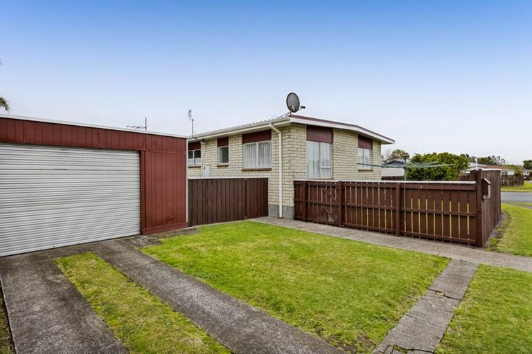 Photo of property in 1/1 Gardenia Avenue, Bell Block, New Plymouth, 4312