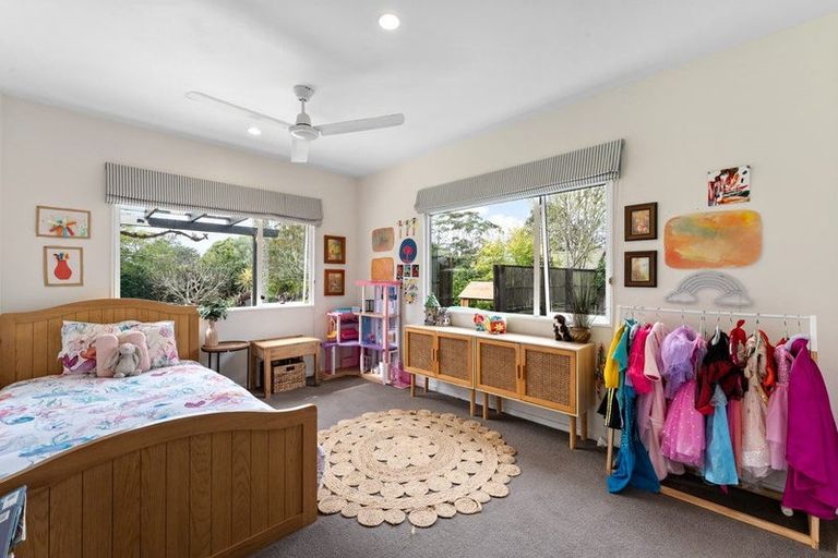 Photo of property in 35 Cloverfields Drive, Waimauku, 0812