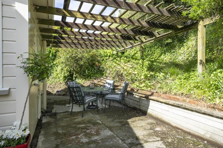 Photo of property in 1 Examiner Street, Nelson, 7010