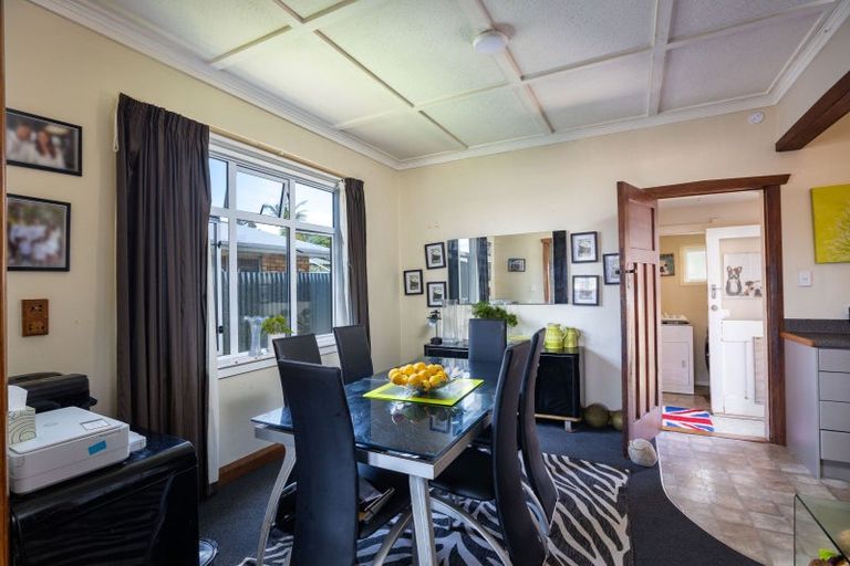 Photo of property in 100 Lemon Street, New Plymouth, 4312