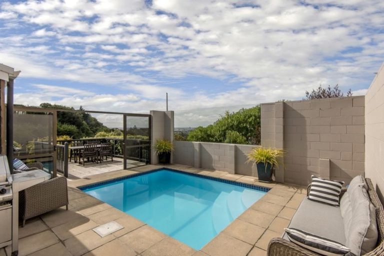 Photo of property in 42 Whareora Terrace, Cashmere, Christchurch, 8022